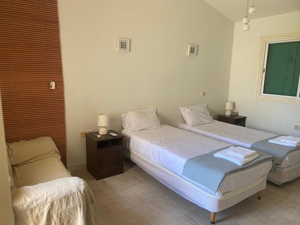 Konnos Villa โปรทาราส ภายนอก รูปภาพ