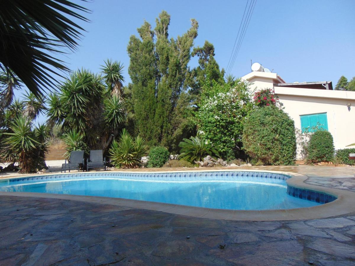 Konnos Villa โปรทาราส ภายนอก รูปภาพ